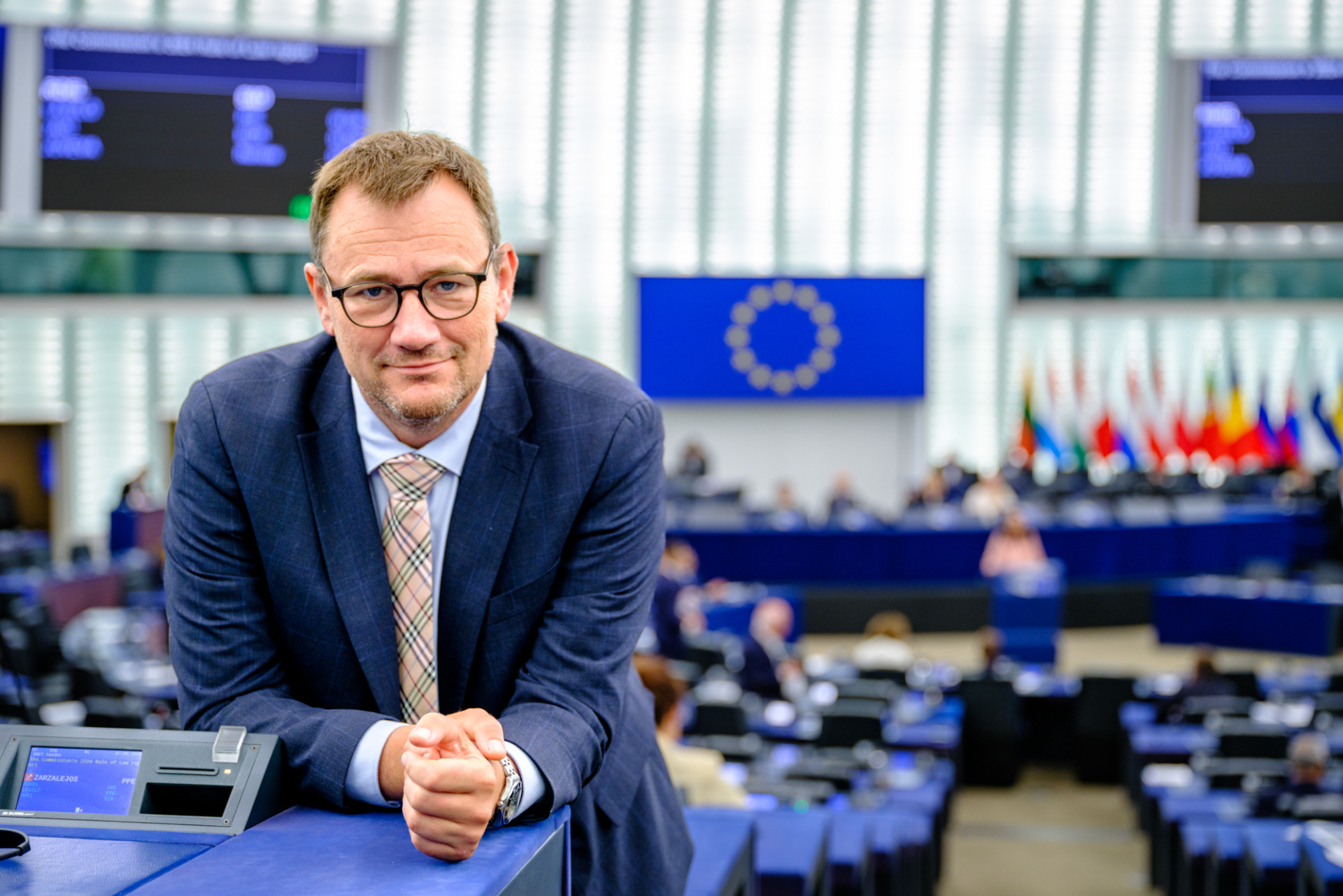 Bliv praktikant i Europa-Parlamentet hos Niels Flemming Hansen