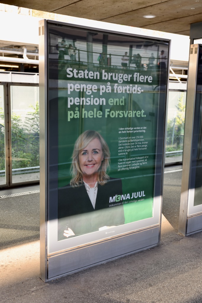 Staten bruger flere penge på førtidspension end på hele Forsvaret. 