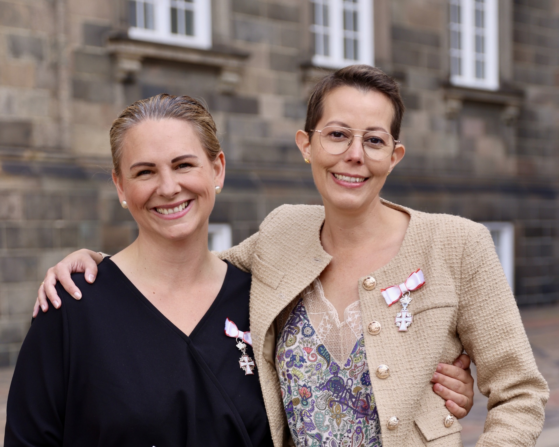 Mette og Mai i audiens hos H.M. Kongen